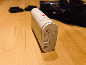 Продам приключенческую камеру Sony FDR-X1000V (3 фото из 5)