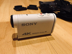 Продам приключенческую камеру Sony FDR-X1000V (4 фото из 5)