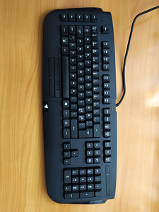 Продам подержанную клавиатуру razer anasis! (3 фото из 4)