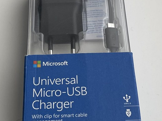 Microsoft Universal Micro-USB Charger