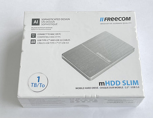 Freecom mHDD Mobile Drive Metal 1TB Slim - Space Grey/Silver (3 foto / 4)