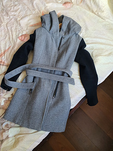 Продажа пальто (3 фото из 4)