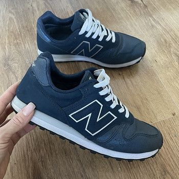 New balance 373