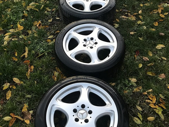 Mercedes-Benz originaal valuveljed R18 5x112