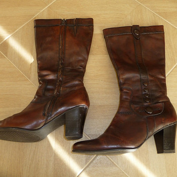 Naiste saapad Caprice, suurus 41, nahk, k/s