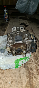 BMW E39 kõrgsurvepump (1 foto / 4)