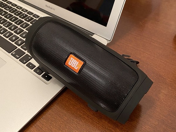 Колонка JBL charge 3 + (Новые) Kolonna JBL maksa 3 + (jauna)