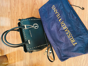 Soma TRUSSARDI (oriģināla) (7 foto no 7)
