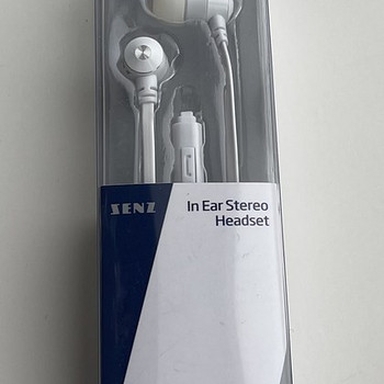 Senzin In-Ear headphones with sound quality White/Black