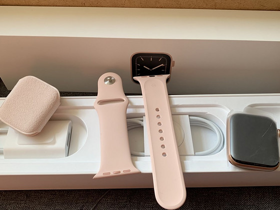 Apple watch 44mm новый комплект гарантия