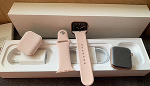 Apple watch 44mm новый комплект гарантия (1 фото из 3)