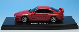 BMW 850 e31 1:43 (2 foto / 3)