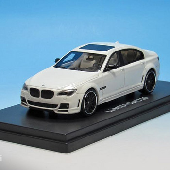 BMW 750 F01 1:43