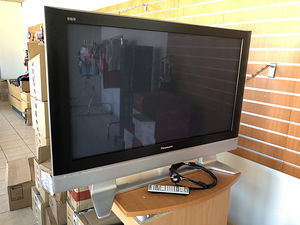 Panasonic телевизор 42 (1 фото из 3)