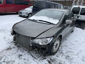 Honda Civic 2006-2009 Hybriid (1 фото из 10)