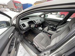 Honda Civic 2006-2009 Hybriid (4 фото из 10)