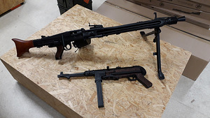 Airsofti relvade koopiad teisest maailmasõjast (1 foto / 10)