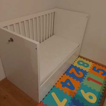 Продам икеа детская кроватка 60 * 120