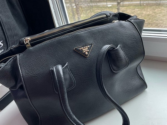 Сумка Prada