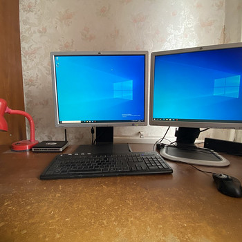PC - gtx 550 ti, 4gb ram, 500gb rom + 2 monitorid