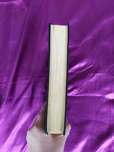 Книга сумерки (3 фото из 3)