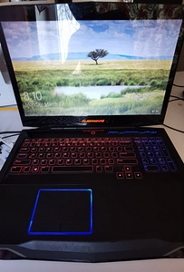 Alienware M17x (1 foto / 9)