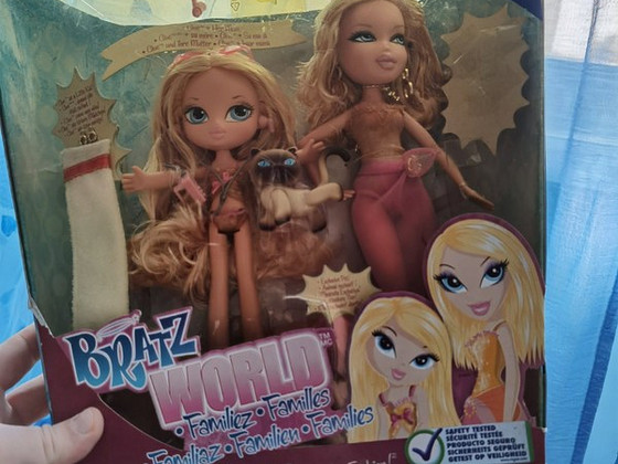 Bratz familiez. Cloe & Polita