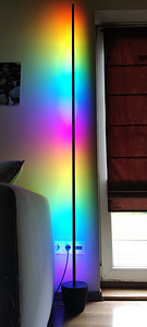 RGB угловой светильник (3 фото из 3)