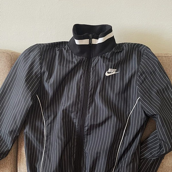 Ветровка Nike