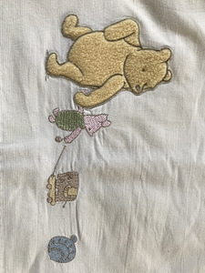 Подушка для кровати mothercare Winnie the Pooh (1 фото из 3)