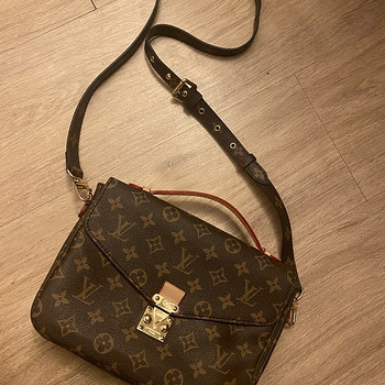 Сумка Louis Vuitton