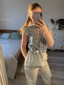 Crossbody (1 foto / 2)