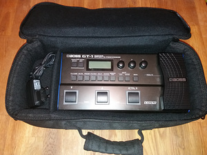 Boss GT-1 + kott + alaldi (1 foto / 7)