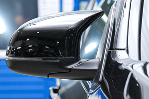 BMW M-Sport ārējo spoguļu korpusi (1 foto no 10)
