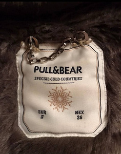 Женский тёплый пуховик Pull&Bear размер S (5 фото из 7)