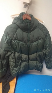 Куртка пуховик Nike (3 фото из 3)