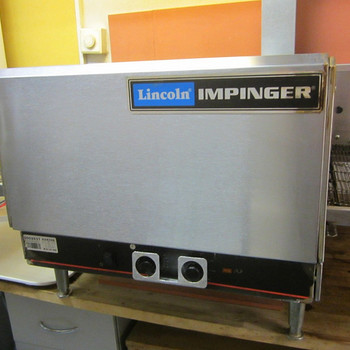 Pizzaahi Lincoln Impinger