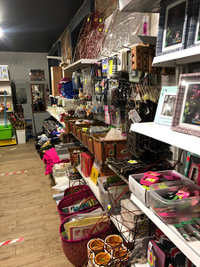 I sell everything that is in the pictures. (2 foto / 10)