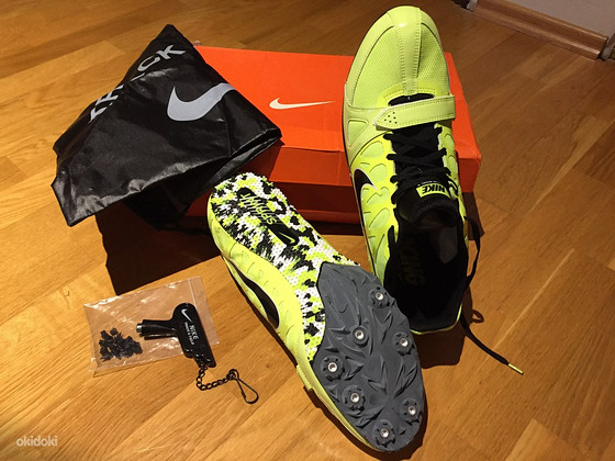 Новые nike шиповки размер EU 48,5