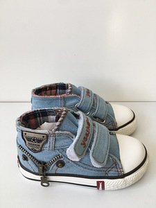 Uued laste krõpsudega denim ketsid s: 23 (2 foto / 2)
