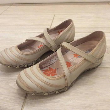 Skechers vabaajajalatsid, suurus 36