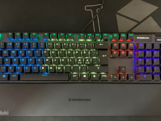 SteelSeries Apex 5 Gaming Keyboard