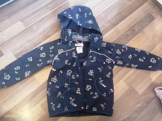 Softshell kapuutsega jope, 110 suurus. H&M. Kevad- sügis.