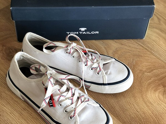 Tom Tailor tennised s. 37