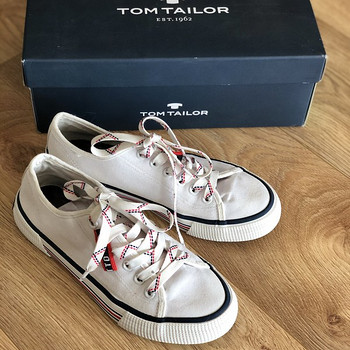 Tom Tailor tennised s. 37