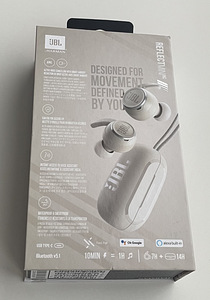 JBL Reflect Mini NC Black / White / Blue (5 фото из 9)