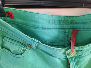 Guess джинсы (2 фото из 2)