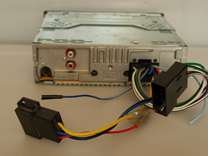 Sony CDX-GT200s AUX (3 foto / 3)