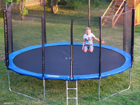 Батут 427 см + защитная сетка + лестница 14ft (4.25 м)