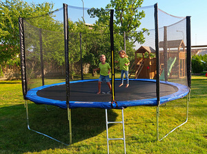 Batuut 427 sm + kaitsevõrk + redel 14ft (4.25 m) (2 foto / 10)